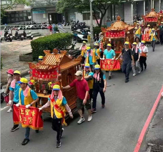 ​台湾基隆供奉天上圣母基隆妈的庆安宫举办市区遶境活动